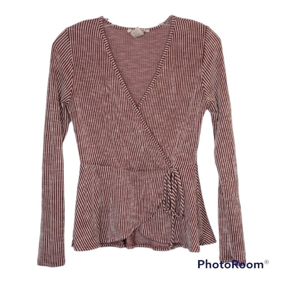 Caution to the Wind Striped Wrap Top with Tie Detail Size Medium - Picture 1 of 4
